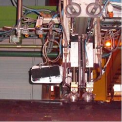 Система слежения за валиком усиления сварного шва для установок автоматизированого ультразвукового контроля продольных сварных швов труб ROVICOR SF-100